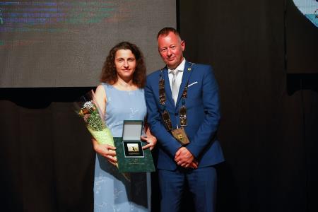 LETOŠNJI PREJEMNIKI OBČINSKIH IN ŽUPANOVIH PRIZNANJ